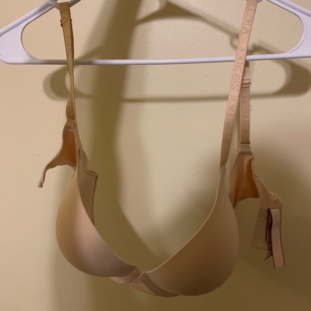 Victoria’s Secret Light Push-up Perfect Shape Bra